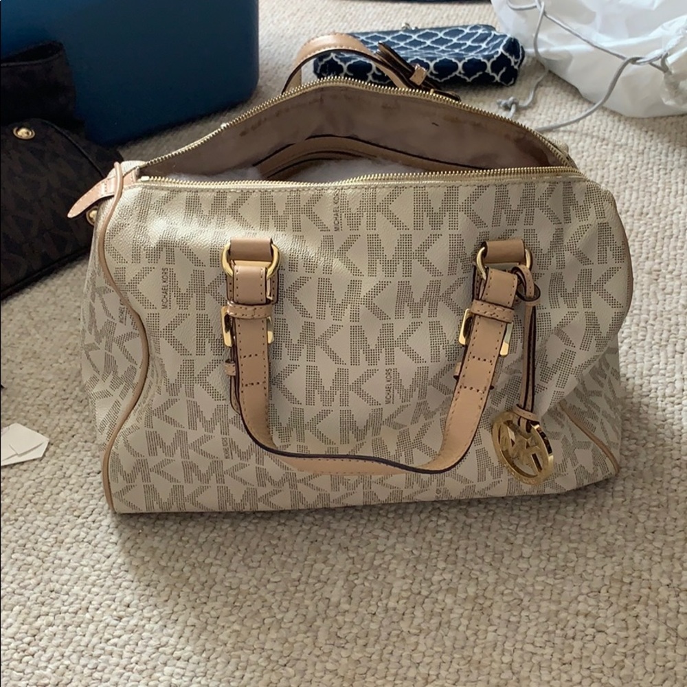 Michael Kors purse